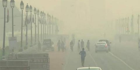 காற்று மாசு : அபாய கட்டத்தில் டெல்லி சுற்றுவட்டாரப் பகுதிகள்