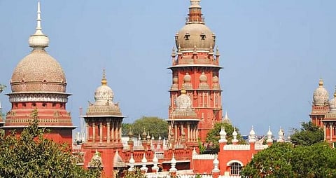 பேருந்துகள் அதிக கட்டணம் வசூலிப்பதாக வழக்கு... அரசு பதிலளிக்க உத்தரவு