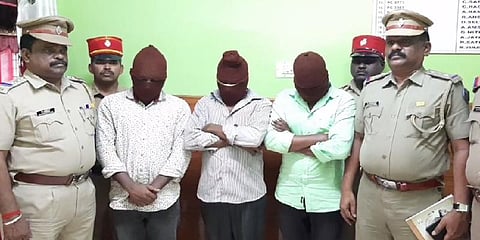 பாதுகாவலர் தாக்கப்பட்டு உயிரிழந்த வழக்கில்  மூவர் கைது