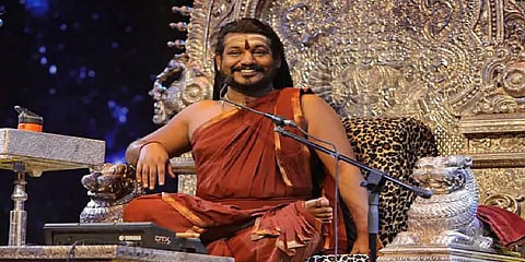நித்தியானந்தா ஆசிரமம் மீதான புகார்: இரு பெண் உதவியாளர்கள் கைது?