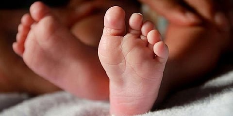 ஆஸ்திரேலியாவில் இருந்து சென்னைக்கு விமானத்தில் வந்த குழந்தை உயிரிழப்பு