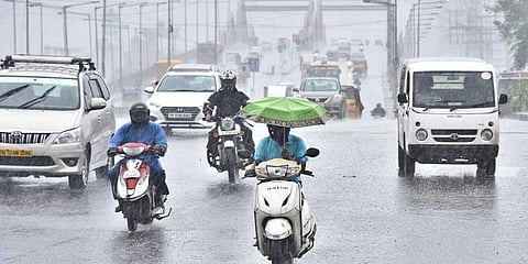  தமிழகம், புதுச்சேரியில் மழை நீடிக்கும் - வானிலை ஆய்வு மையம் 