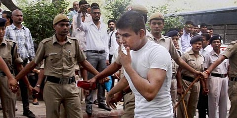 கருணை மனுவை திரும்ப பெறுவதாக நிர்பயா குற்றவாளி அறிவிப்பு