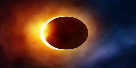 நெருப்பு வளைய‌ சூரிய கிரகணம் தொடங்கியது
