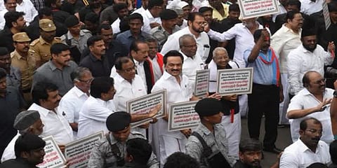 "திமுக பேரணியில் பங்கேற்ற 14,000 பேர் மீது நடவடிக்கை எடுக்கப்படும்" - காவல்துறை