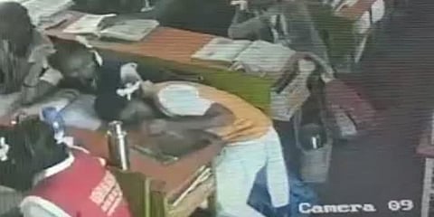 வகுப்பறையில் வலிப்பு வந்து உயிரிழந்த மாணவி