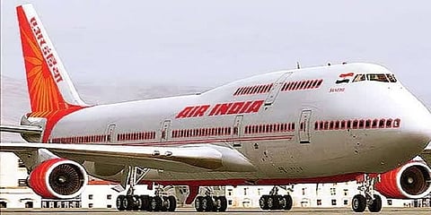 தனியார் மயமாகும் ஏர் இந்தியா?: 10‌0% பங்குகளை விற்க தயாரான மத்திய அரசு!