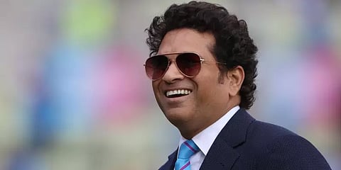 "இதுதான் என் முதல் காதல்" ட்விட்டரில் வீடியோவை பகிர்ந்த சச்சின் !