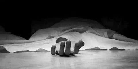 குடிபோதை, சூதாட்டம்:  3 பெண் குழந்தைகளை நீரில் மூழ்கடித்துக் கொன்ற கொடூர தந்தை!