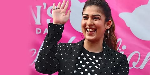 நயன்தாரா கொடி அசைத்து தொடங்கி வைத்த மகளிர் தின பேரணி !