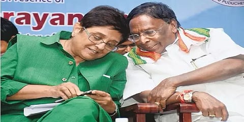 யாருக்கு அதிகாரம்? கிரண்பேடிக்கு எதிரான உத்தரவு ரத்து