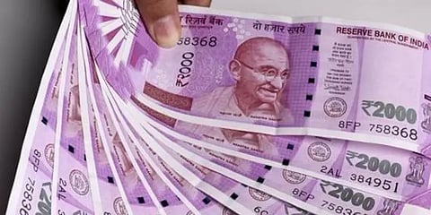 2,000 ரூபாய் நோட்டுகளை நிறுத்த முடிவா? என்ன சொல்கிறது மத்திய அரசு..?