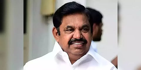 “அத்தியாவசியப் பொருட்கள் கிடைக்கும் இடங்களில்  கூட்டம் இருக்கக் கூடாது”: முதல்வர்