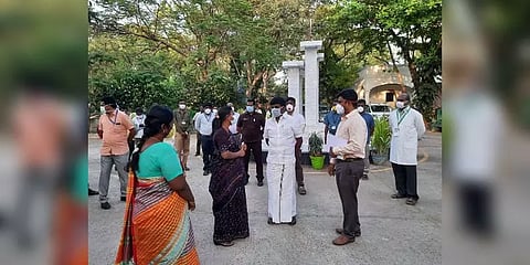 கொரோனா பாதித்த இருவர் குணமடைந்தனர் - அமைச்சர் விஜய பாஸ்கர் ட்வீட் 