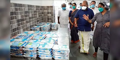 ஆதரவற்றவர்களுக்கு உதவும் வகையில் சமூக சமையலறை கூடம் - கேரள அரசு ஏற்பாடு   