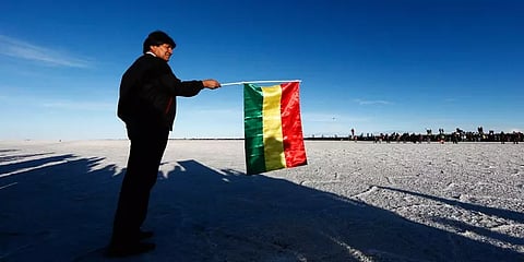 கொரோனா பற்றிய தகவல் அறியாமல் பணியாற்றும் விவசாயிகள்