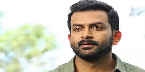 பாலைவனத்தில் சிக்கி இருக்கிறோம்; ஊருக்கு திரும்ப வேண்டும் - நடிகர்  பிருத்விராஜ்