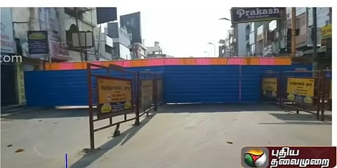 கொரோனா முன்னெச்சரிக்கை: காஞ்சிபுரத்தில் பிரதான சாலைகள், தெருக்கள் மூடல்