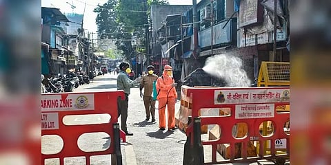 3 டாக்டர்கள், 26 செவிலியருக்கு கொரோனா - மூடப்பட்ட மும்பை மருத்துவமனை..!