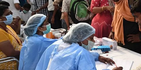 தமிழகத்தில் 621 பேருக்கு கொரோனா : மாவட்ட வாரியான எண்ணிக்கை..!