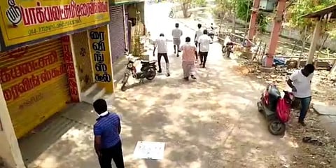 கொரோனா பீதியிலும் பரமபதம்..! - ட்ரோன் கேமராவை பார்த்து அலறி ஓடிய கும்பல்..!