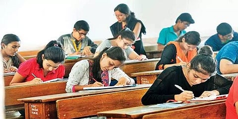 கல்லூரித் தேர்வுகள் எப்போது?: உயர் கல்வித்துறை விளக்கம்