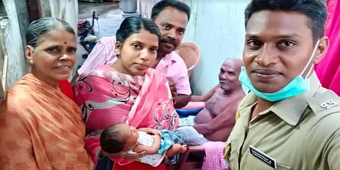 வலியால் துடித்த கர்ப்பிணிக்கு உதவ ஆட்டோ ஓட்டுநராக மாறிய போலீஸ்.. குவியும் பாராட்டு