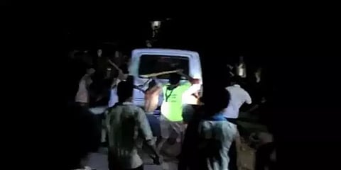 மகாராஷ்டிராவில் வதந்தியால் மூவர் கும்பல் படுகொலை - உயர்மட்ட ‌விசாரணைக்கு உத்தரவு