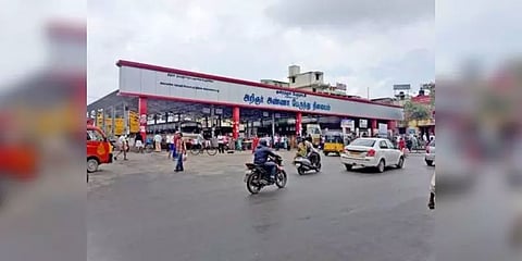  குன்றத்தூரில் கொரோனா பாதிப்பால் 36 வயது இளைஞர் உயிரிழப்பு 
