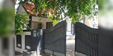 தேனி வீட்டில் தனிமைப்படுத்தப்பட்ட இயக்குநர் பாரதிராஜா