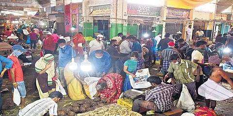 “கொரோனாவின் ஹாட்ஸ்பாட் !” - கோயம்பேடு சந்தை வரலாறு என்ன ?