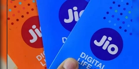 ரூ.2,399க்கு ஜியோ வருடாந்திர பிளான் : தினமும் 2  ஜிபி டேட்டா