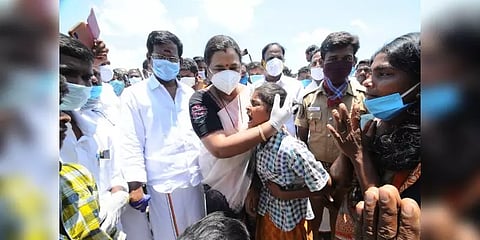 ஜெயஸ்ரீ குடும்பத்தினருக்கு பிரேமலதா விஜயகாந்த் ஒரு லட்சம் ரூபாய் நிதியுதவி  