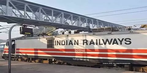 ஒரே நேரத்தில் பல ஊர்களுக்கு ரயில் டிக்கெட் போடும் எம்.பிக்கள் - வீணாகிறதா அரசு பணம்?