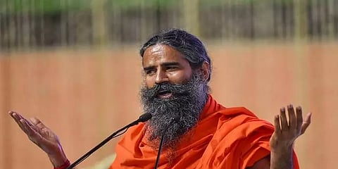 கொரோனாவுக்கு மருந்து என அறிவிப்பு வெளியிட்ட பாபா ராம்தேவ் மீது வழக்குப்பதிவு
