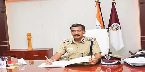 மக்களிடம் நல்லுறவை ஏற்படுத்தாத காவலர்கள்  அடையாளம் காணப்பட்டனர்  - திருச்சி காவல் ஆணையர்