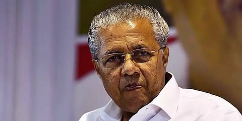 கொரோனா சமூக பரவல்:  ஒப்புக்கொண்டு நடவடிக்கை எடுக்கும் கேரளா!