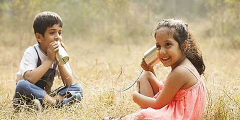 ’ஒய் திஸ் கொலவெறி’, ’ரவுடி பேபி’.. விநோத வார்த்தைகளும், குழந்தைகளின் உளவியல் சிக்கல்களும்