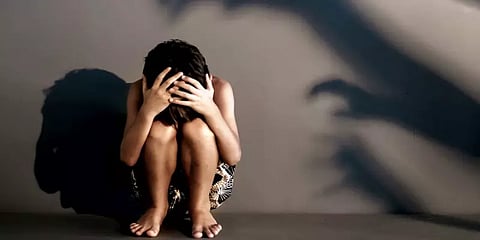மாடு மேய்த்துக் கொண்டிருந்த ஆதிவாசி சிறுமி பாலியல் வன்கொடுமை - சிஆர்பிஎப் வீரர் கைது !