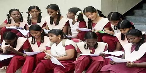 அரசுப் பள்ளிகளில்  மாணவர்  சேர்க்கை: விரைவில் நடத்த பெற்றோர்கள் கோரிக்கை