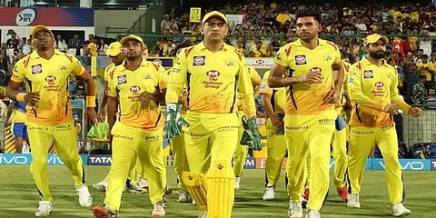 பாதியாய் குறைந்த சிஎஸ்கே வருமானம் !