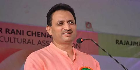 ‘அவர்கள் எல்லோரும் தேசத்துரோகிகள்’  - BSNL ஊழியர்கள் குறித்து பேசிய பா.ஜ.க எம்.பி.