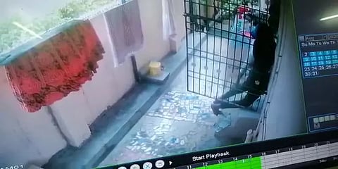 அரை மணி நேர கொள்ளை முயற்சி -அனைத்தும் தோல்வி -  2 பேர் கைது