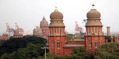 ஆயுள் கைதிகளை மணக்கும் பெண்களின் முடிவு சுயவிருப்பத்திலா அல்லது கட்டாயத்திலா?: நீதிமன்றம்