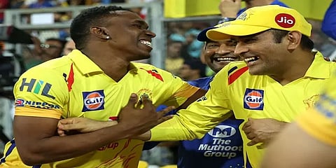 "தோனியே அனைத்தையும் தாங்கிக்கொள்வார்"-பிராவோ பெருமிதம் !