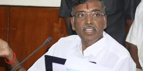 கல்லூரி மாணவர்களுக்கு இறுதித்தேர்வை தவிர்த்து அனைத்திலும் தேர்ச்சி : கே.பி.அன்பழகன்