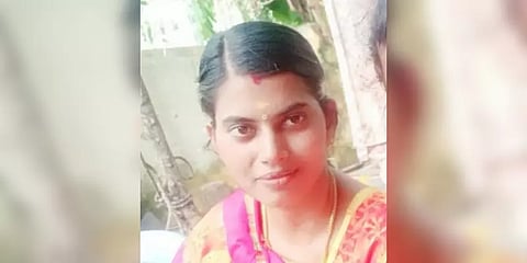 “என்னை யாருக்கும் பிடிக்கவில்லை” ஆயுதப்படை காவலர் மனைவி தற்கொலை : வரதட்சணை கொடுமையா ?