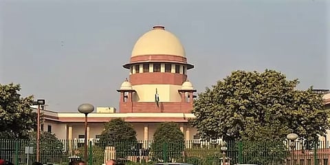 கல்லூரி இறுதியாண்டு செமஸ்டர் தேர்வு தொடர்பான வழக்கு  - உச்சநீதிமன்றம் அளித்த தீர்ப்பு..!