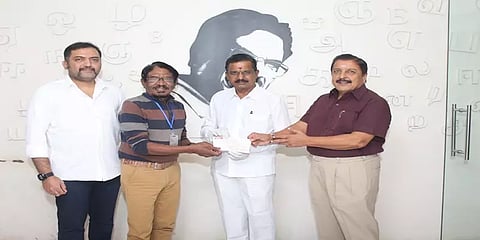 தமிழ்த்திரைப்பட தயாரிப்பாளர் சங்கத்துக்கு 30 இலட்சம் நன்கொடை வழங்கிய சூர்யா