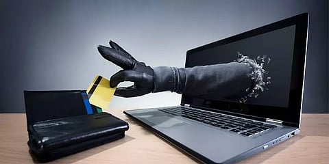 ஆஸ்திரேலியாவில் வேலை வாங்கித் தருவதாக ஆன்லைன் மோசடி - ரூ5 லட்சம் இழந்த பெண்